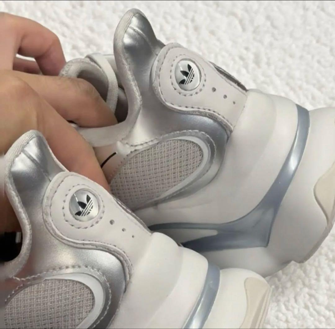 Adidas Originals Ozvenuz 厚底スニーカー