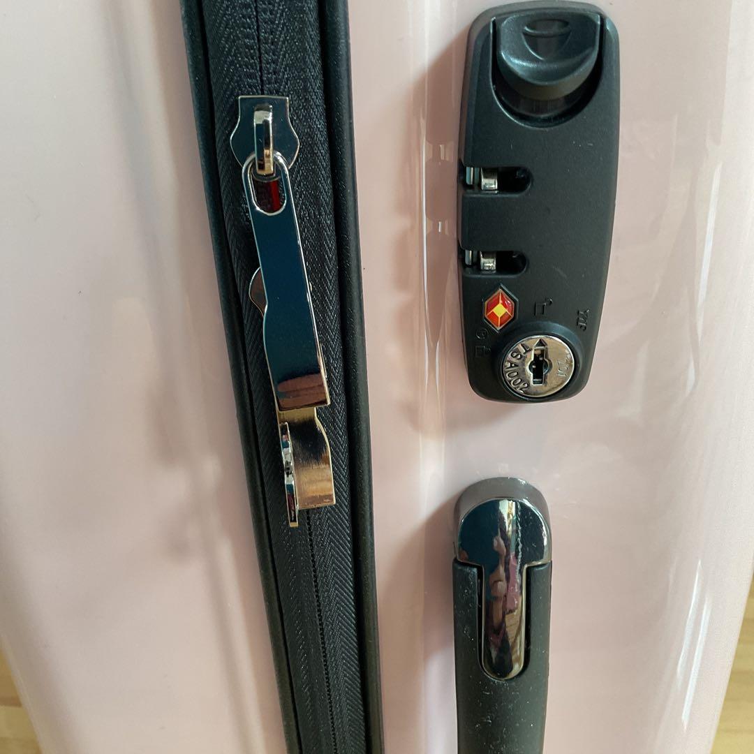 キティキャリーケース　新品未使用　(即購入可能)