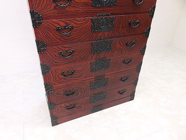 u*1様 伝統工芸 岩谷堂箪笥 欅材漆塗整理箪笥　 南部鉄金具/鍵付き/時代箪笥