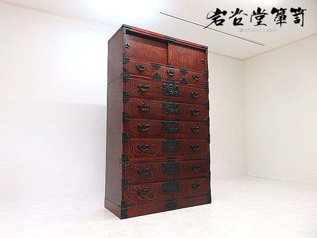 u*1様 伝統工芸 岩谷堂箪笥 欅材漆塗整理箪笥　 南部鉄金具/鍵付き/時代箪笥