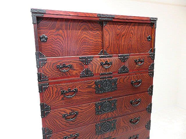 u*1様 伝統工芸 岩谷堂箪笥 欅材漆塗整理箪笥　 南部鉄金具/鍵付き/時代箪笥