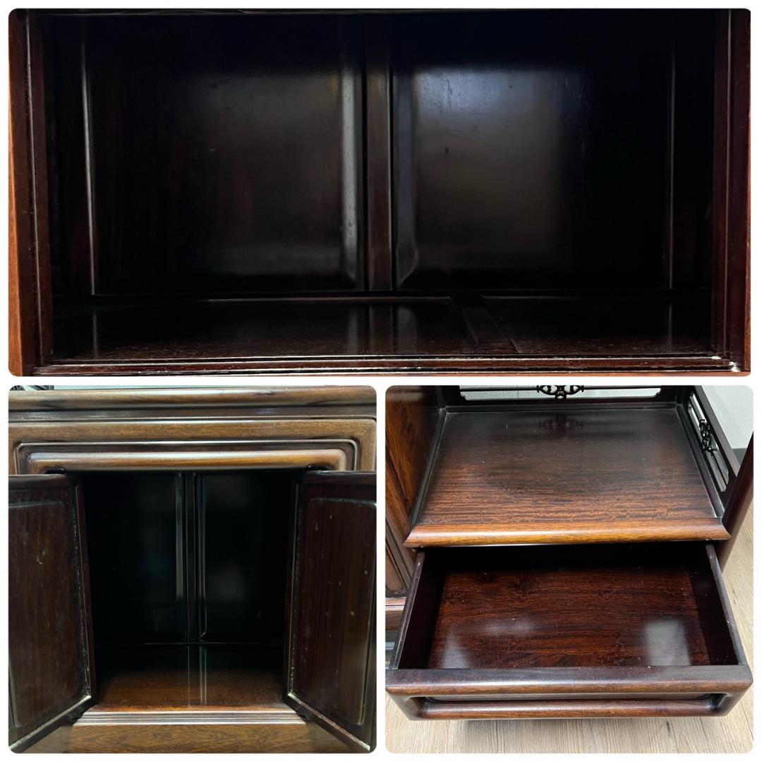 木製 茶棚 茶箪笥 戸棚 段違い 飾り棚 梅 松 透かし彫り アンティーク