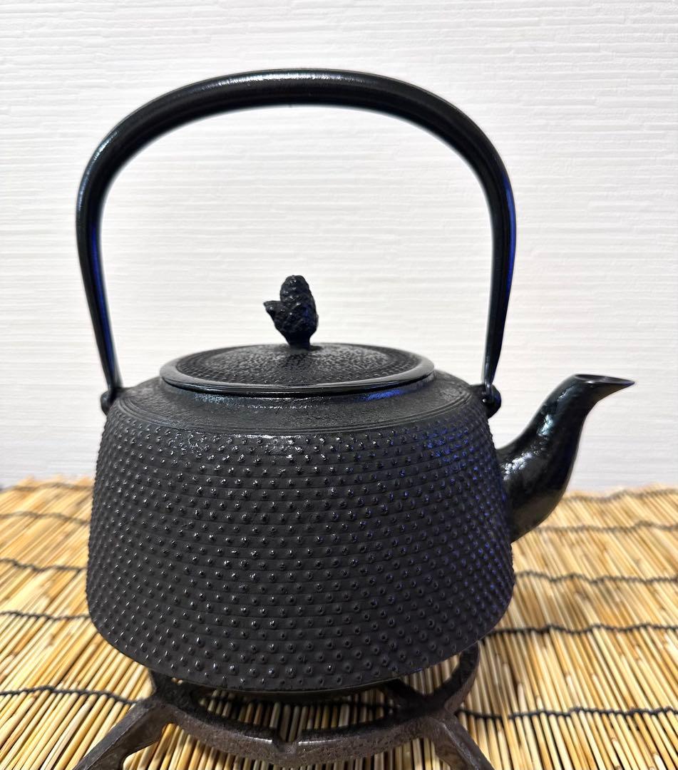 未使用品　工房和秋 金野 和秋作 １５型九重アラレ　南部鉄瓶　南部鉄器　鉄瓶