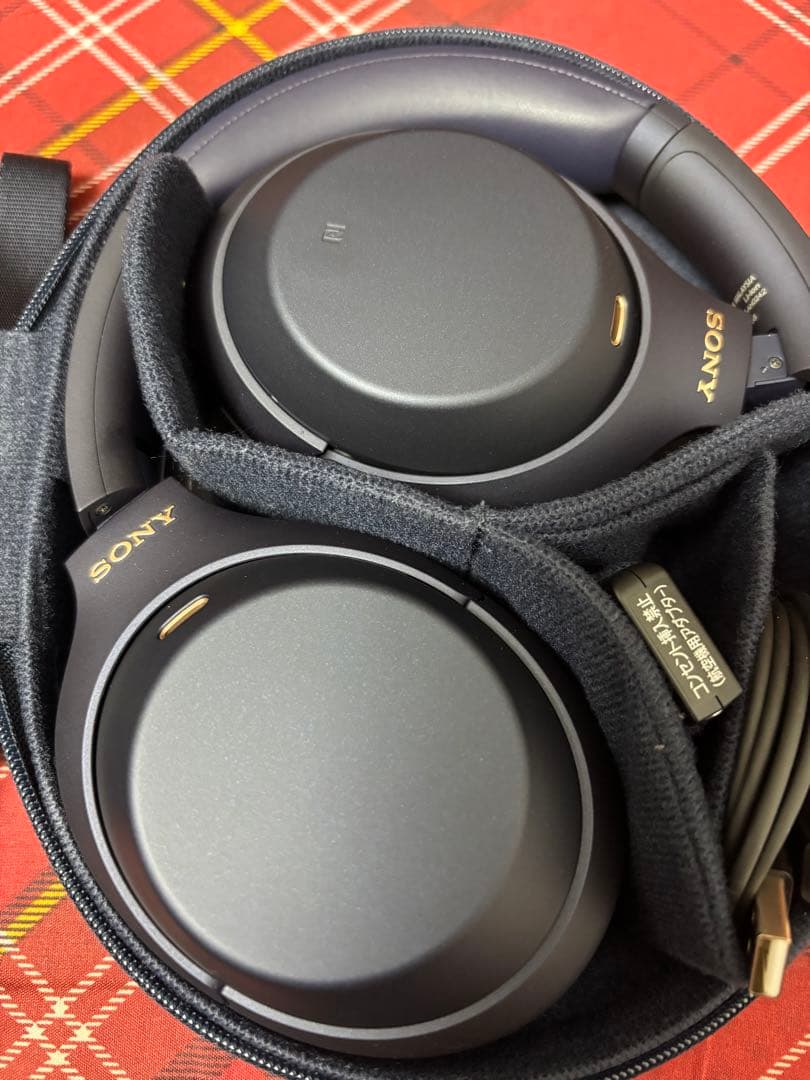 SONY WH-1000XM4 ワイヤレスヘッドホン　ミッドナイトブルー