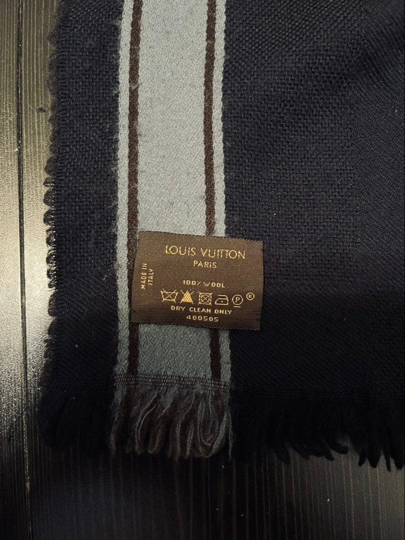 LOUIS VUITTON マフラー　エシャルプ　メサジェ