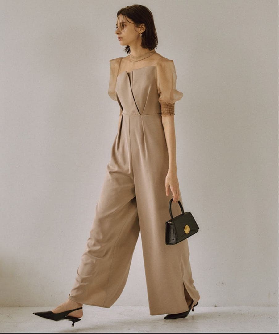 LE’RURE ベージュ シアー袖 オールインワン