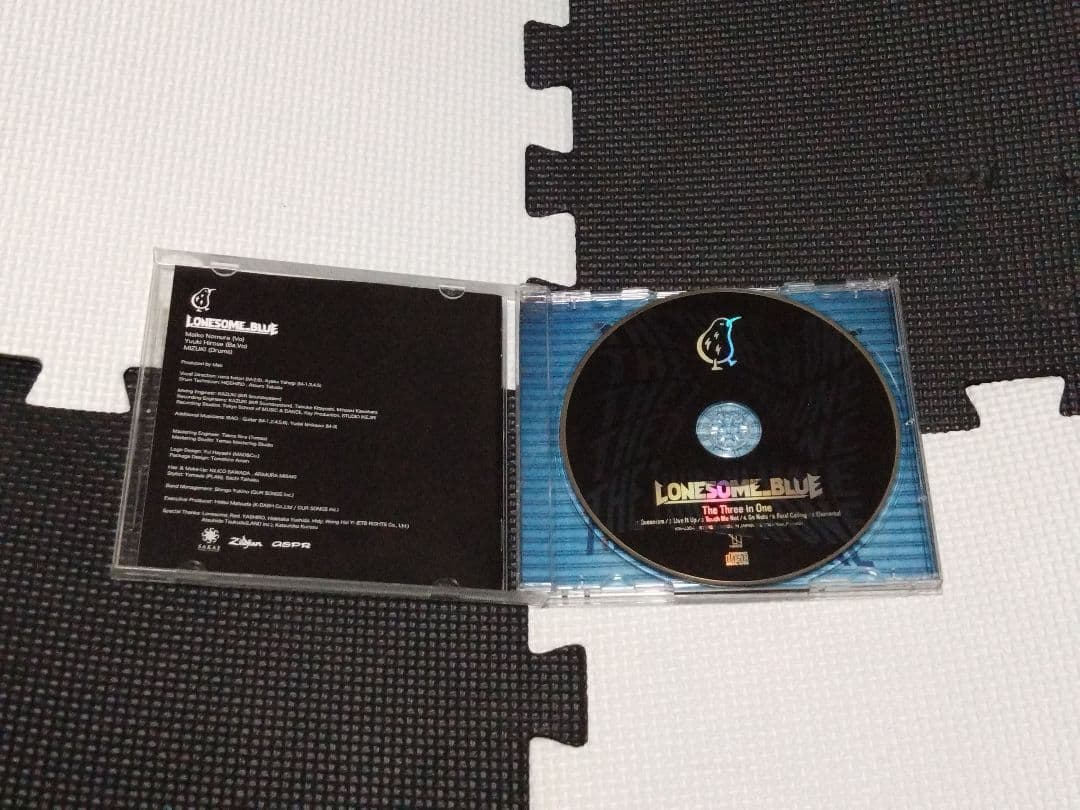 Lonesome _Blue 直筆サイン入り『The Three In One』