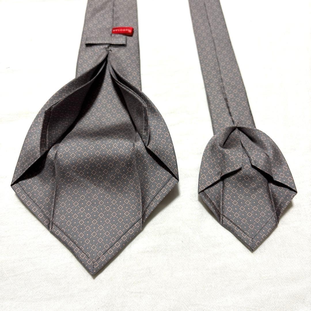 新品　BVLGARI　ブルガリ　ネクタイ　セッテピエゲ　箱付き