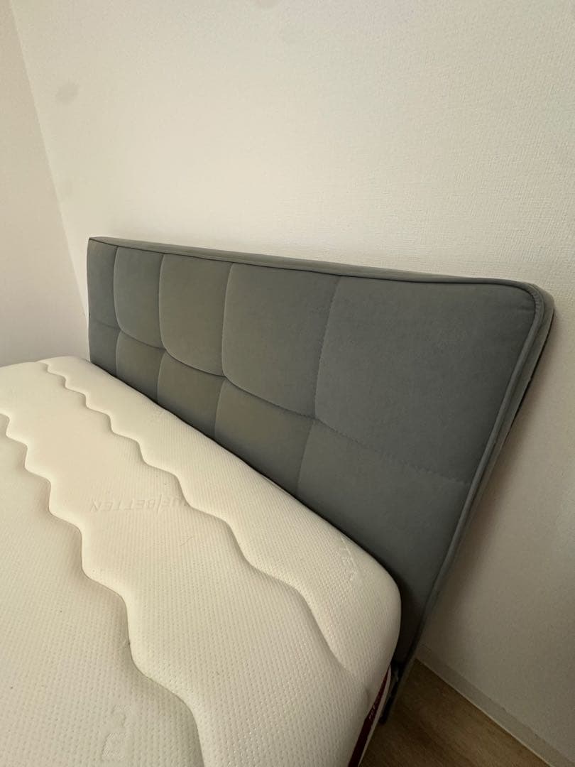 7/15迄出品【最終値下げ・送料込み】セミダブル収納付きベッド マットレス付