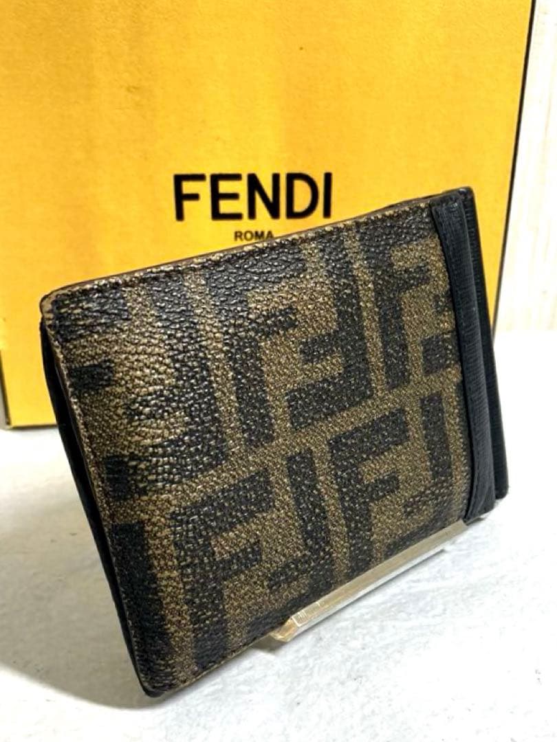 FENDI フェンディ　ズッカ柄　マネークリップカードケース