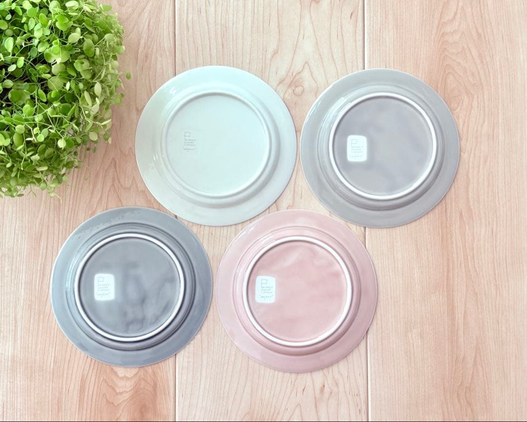 イイホシユミコ×チェック＆ストライプ　アンジュール　プレートS　冬の贈り物　4色