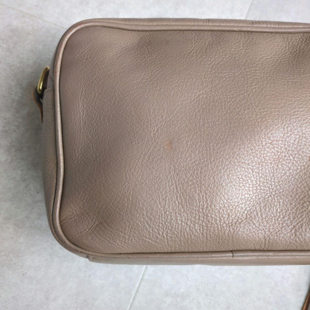 美品✨ イルビゾンテ 本革 ショルダーバッグ カメラバッグ デカロゴ フリンジ