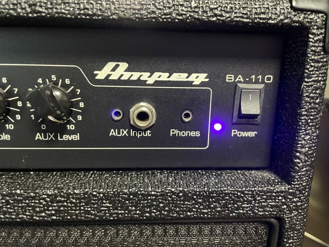 Ampeg BA-110 ベース用アンプ