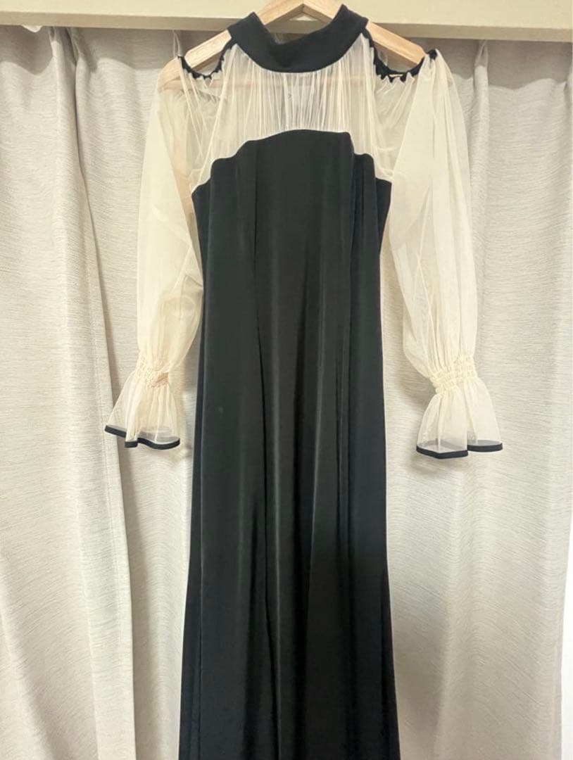 美品【atlo】袖あり&ロングパーティードレスチュールお呼ばれ結婚式フォーマル