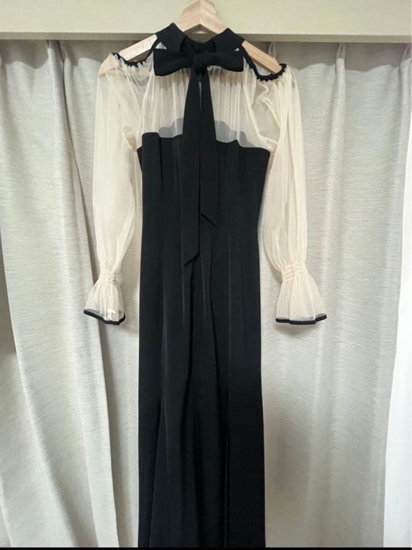 美品【atlo】袖あり&ロングパーティードレスチュールお呼ばれ結婚式フォーマル