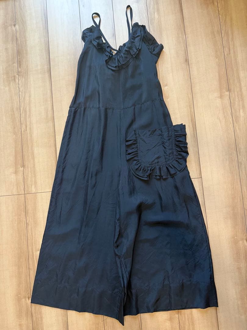 【着用回数1回】TOWAVASE VOLANT SALOPETTE ブラック