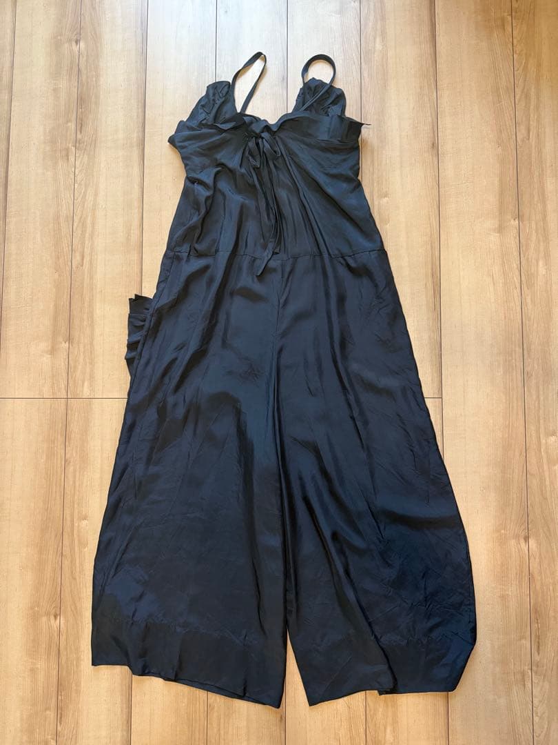 【着用回数1回】TOWAVASE VOLANT SALOPETTE ブラック