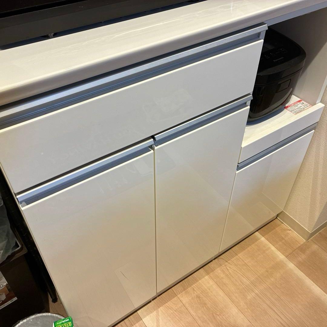 『値下相談可』 ホワイト 木製 食器棚 レンジボード　ニトリ