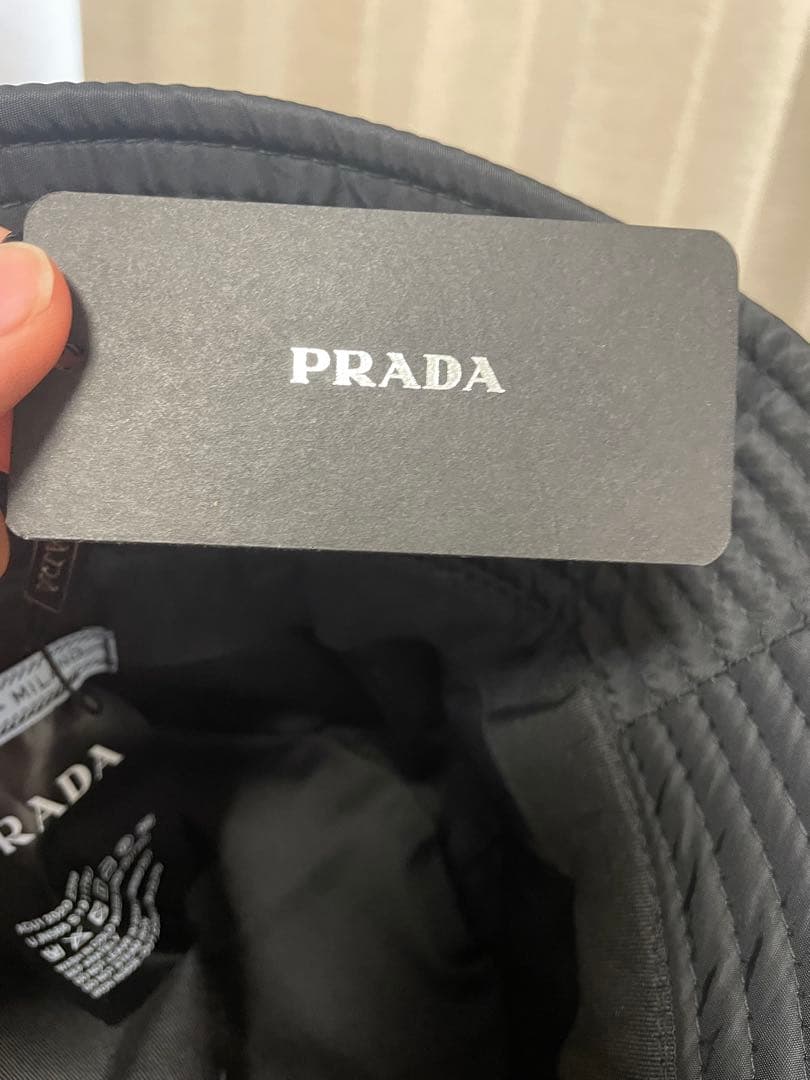 《大幅割引！》PRADA ノベルティバケットハット 黒 ナイロン