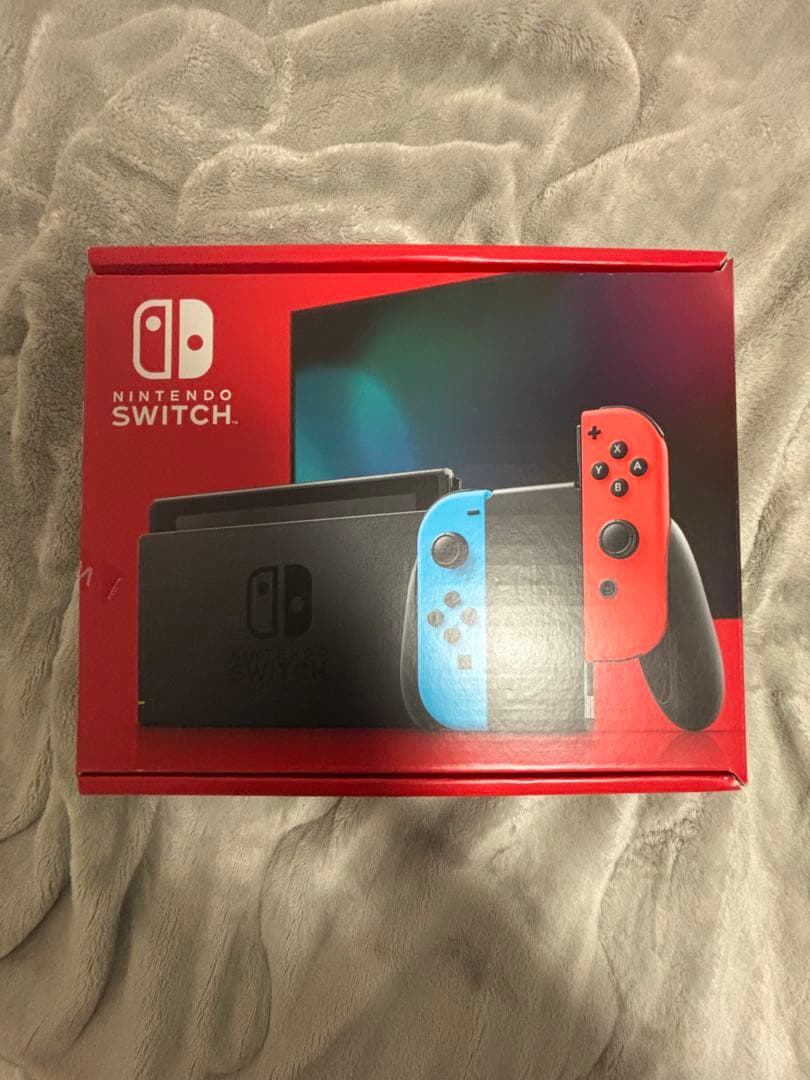 Nintendo Switch 本体 青と赤のジョイコン