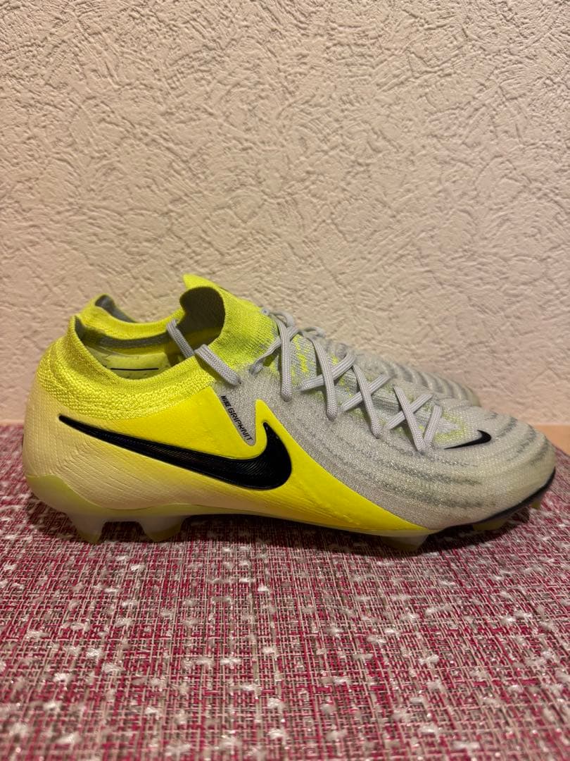 NIKE ファントム