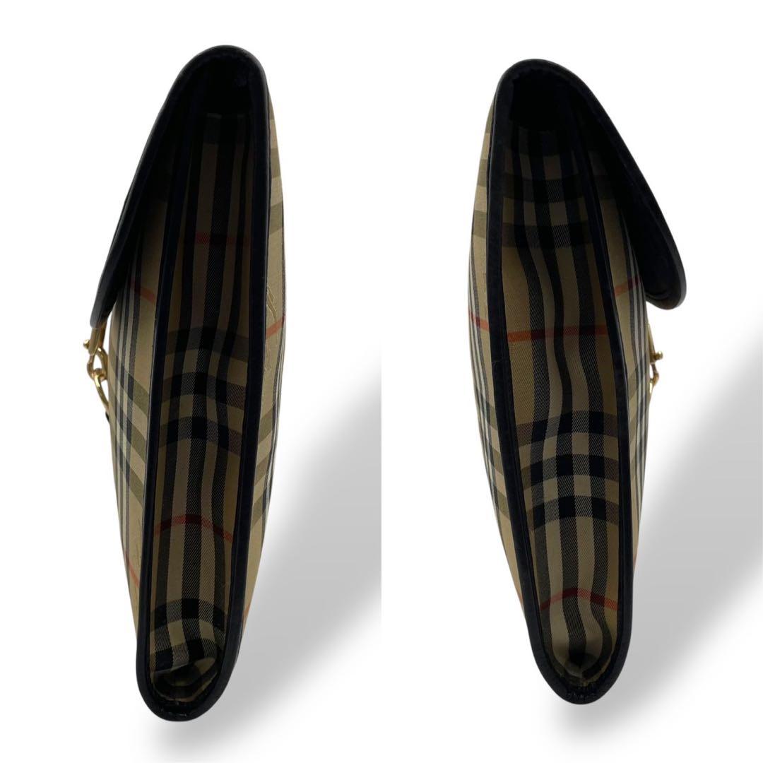 美品　バーバリー　クラッチバッグ　PCケース　ノバチェック　シャドー　レザー