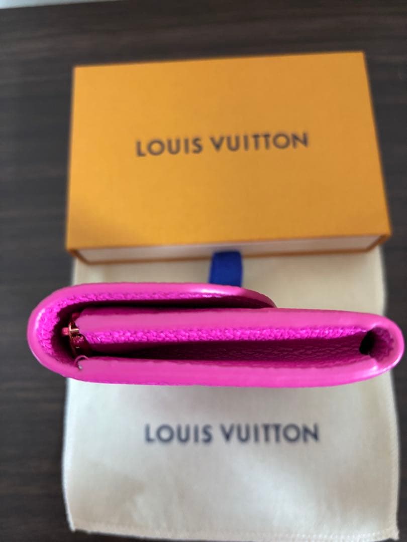 ☆新品未使用☆ルイヴィトン村上隆 コラボ ポルトモネ・ロザリ