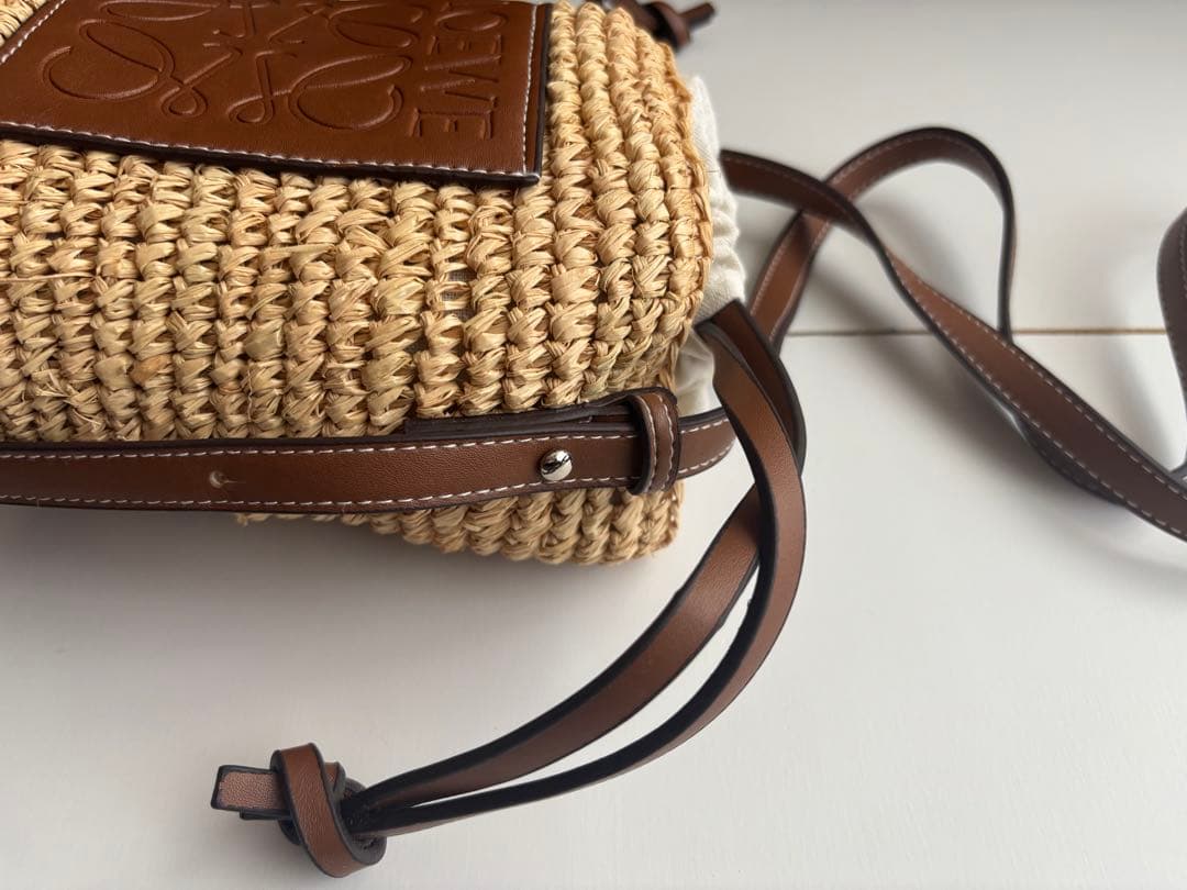 ロエベ　ノベルティ　カゴバック　ラフィアショルダーバッグ