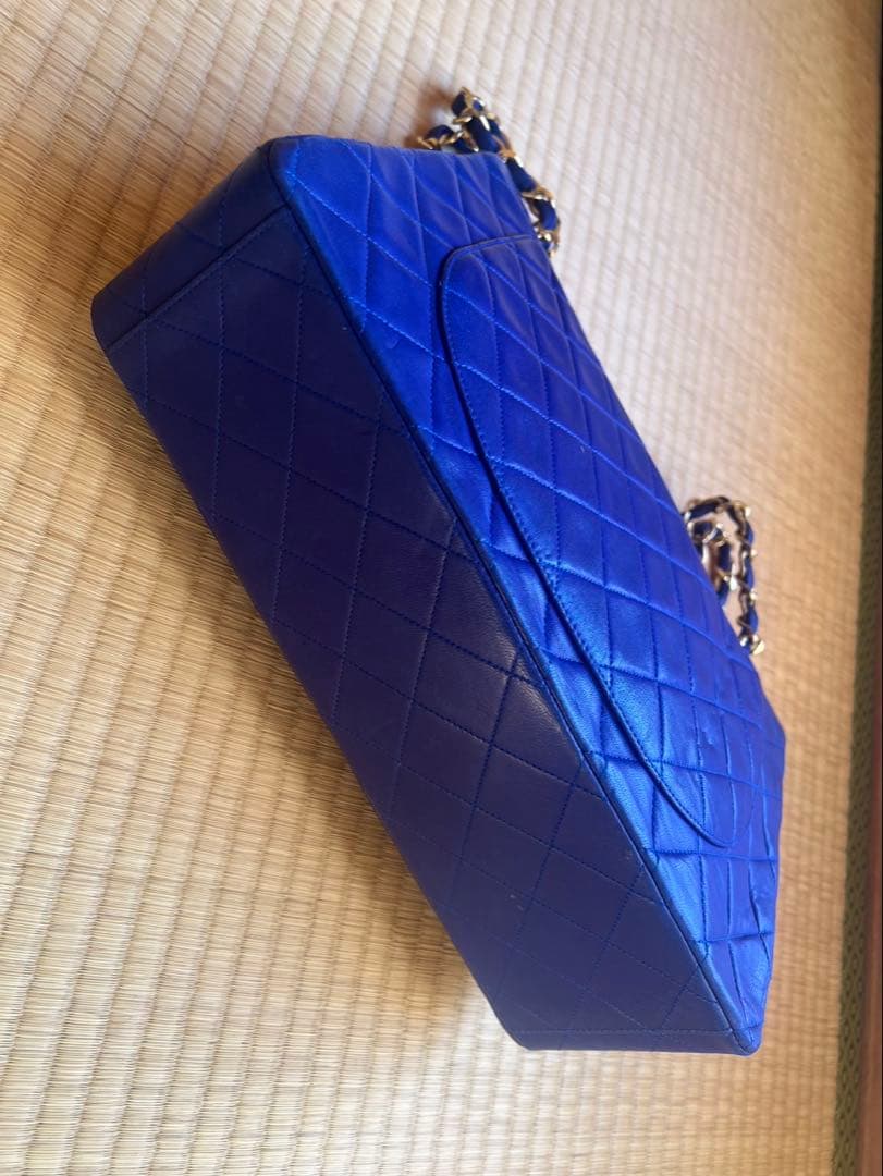 CHANEL ショルダーバッグ 青　マトラッセ　デカマトラッセ