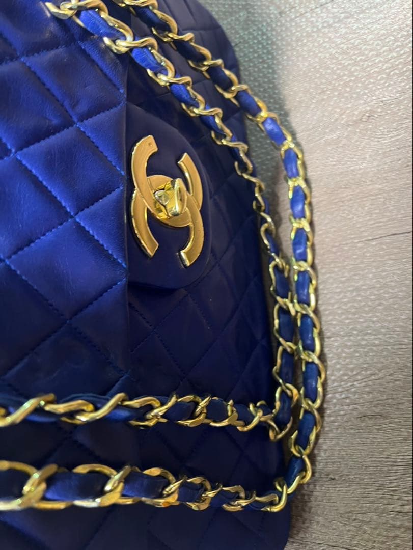 CHANEL ショルダーバッグ 青　マトラッセ　デカマトラッセ