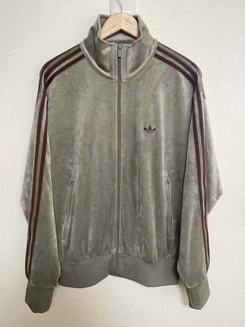 即完売ベージュ！！adidasファイヤーバードトラックトップベロア L