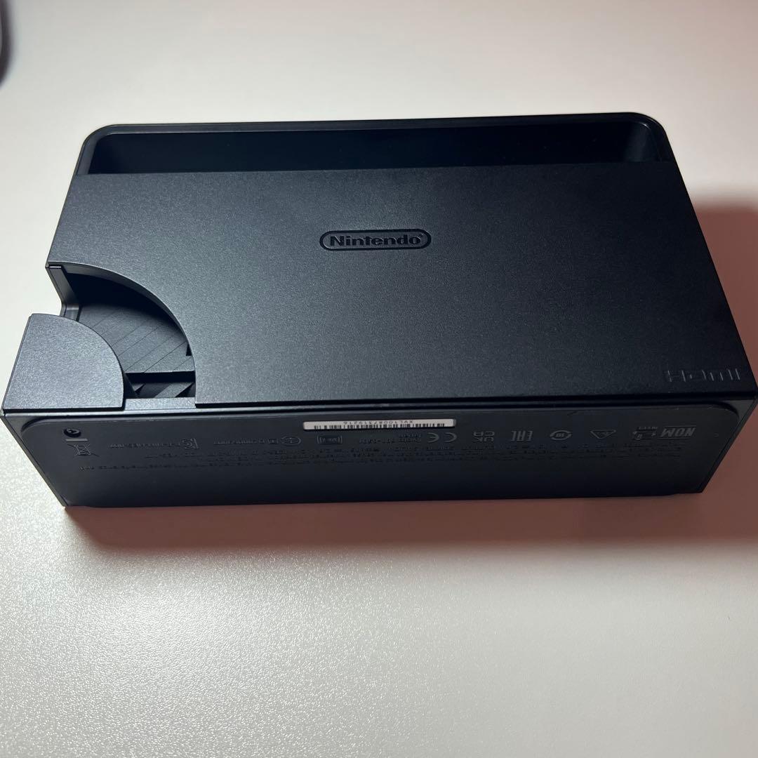 美品 Nintendo Switch 有機EL【ガラス保護、ケース、SD付】