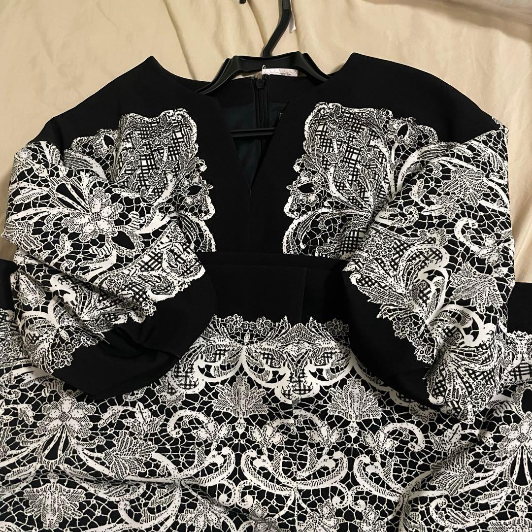 グレースコンチネンタル　レース柄　プリント　ワンピース