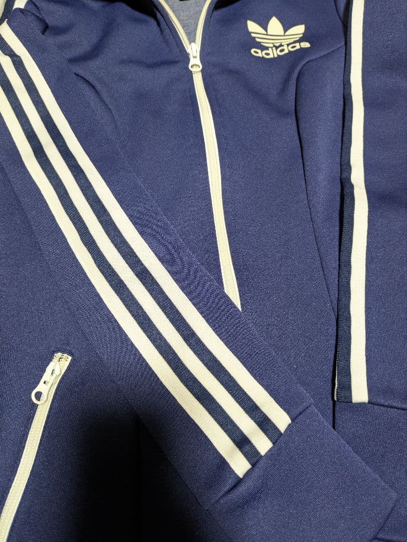 adidas ジャージワンピース　ネイビー　紺　トラックジャケット