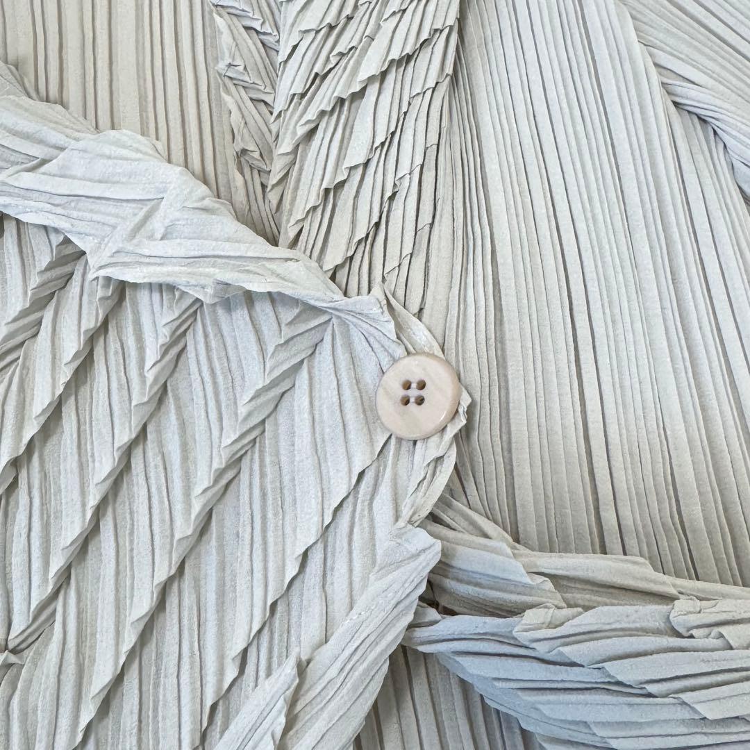 極美品✨ISSEY MIYAKE プリーツ　立体　変形　ジャケット　ライトグレー
