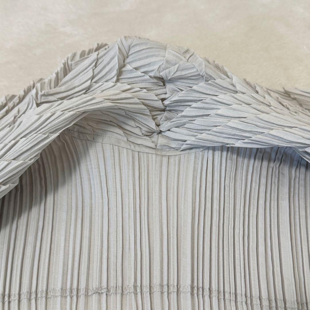 極美品✨ISSEY MIYAKE プリーツ　立体　変形　ジャケット　ライトグレー