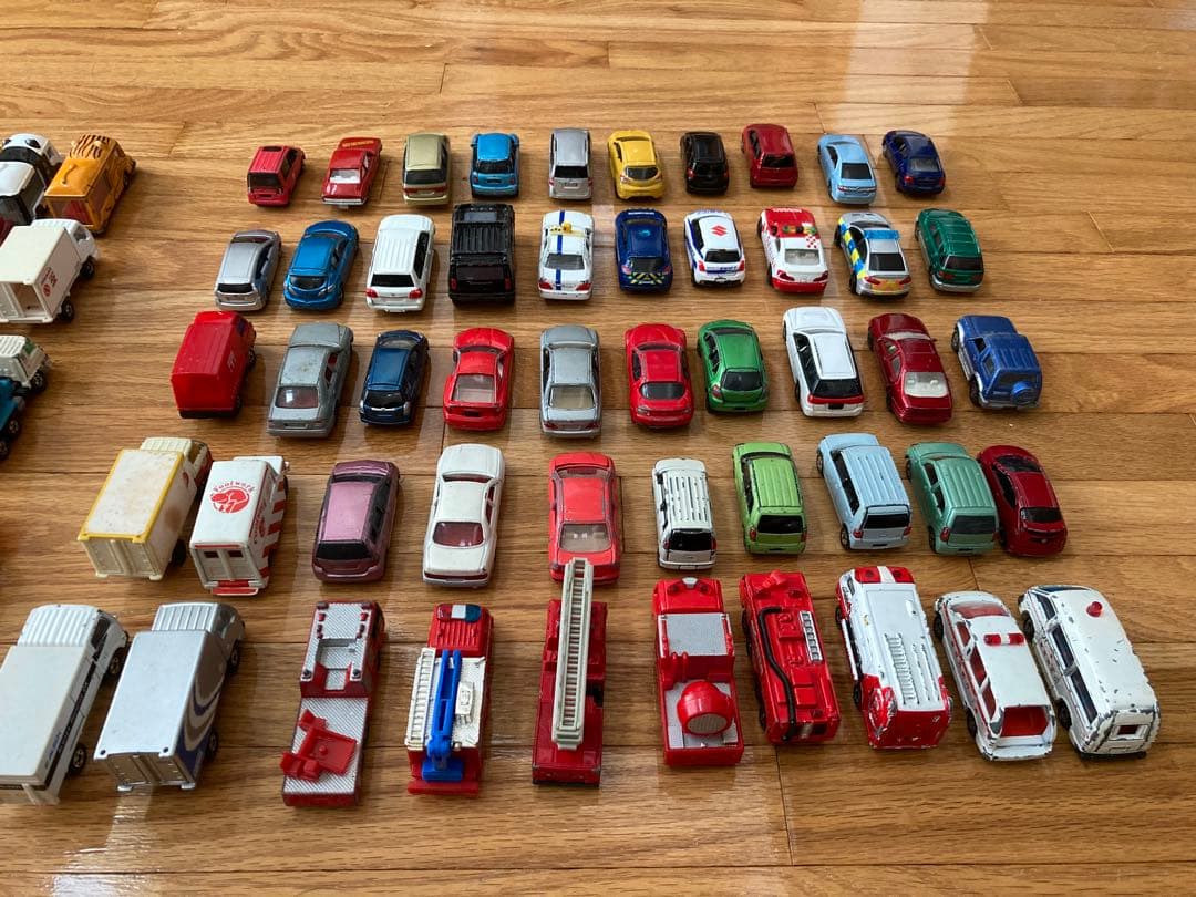 トミカ100台セット 多種多様 1台あたり100円以下！