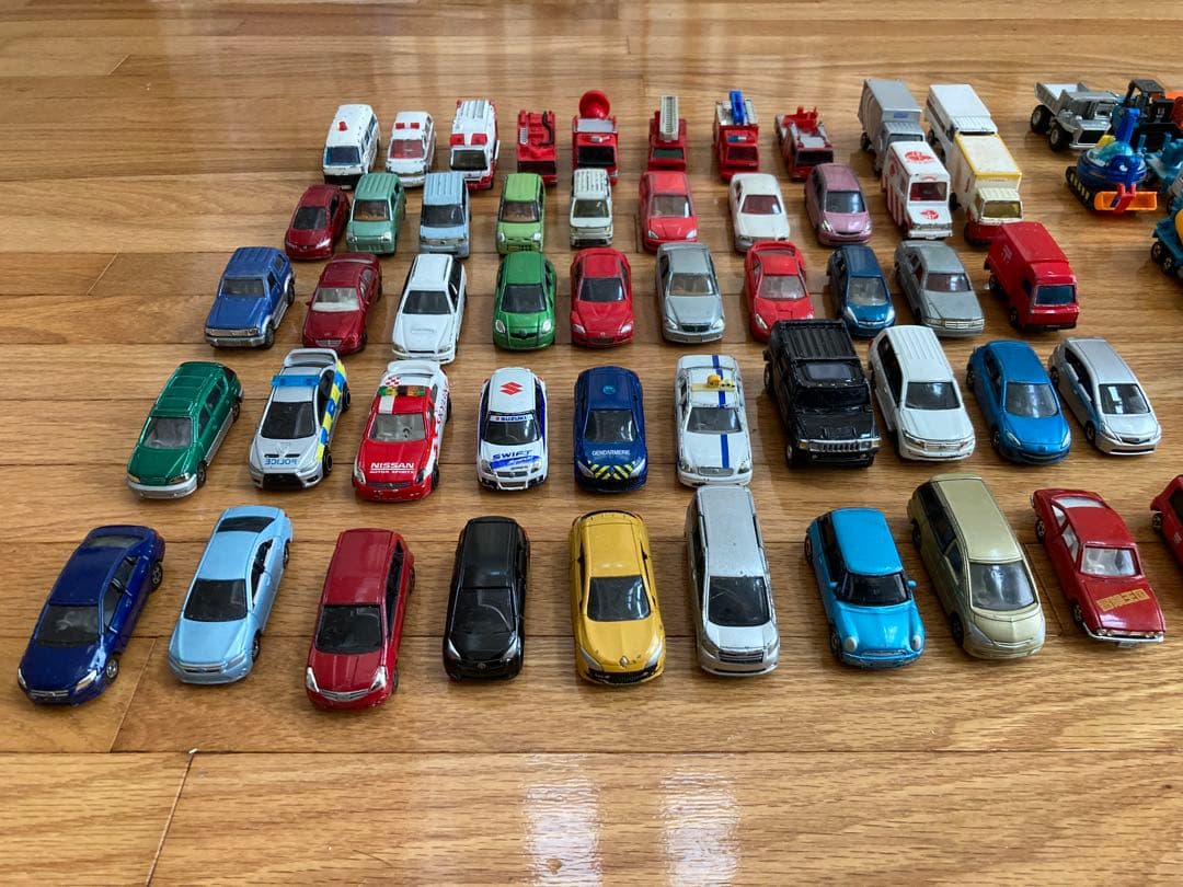 トミカ100台セット 多種多様 1台あたり100円以下！