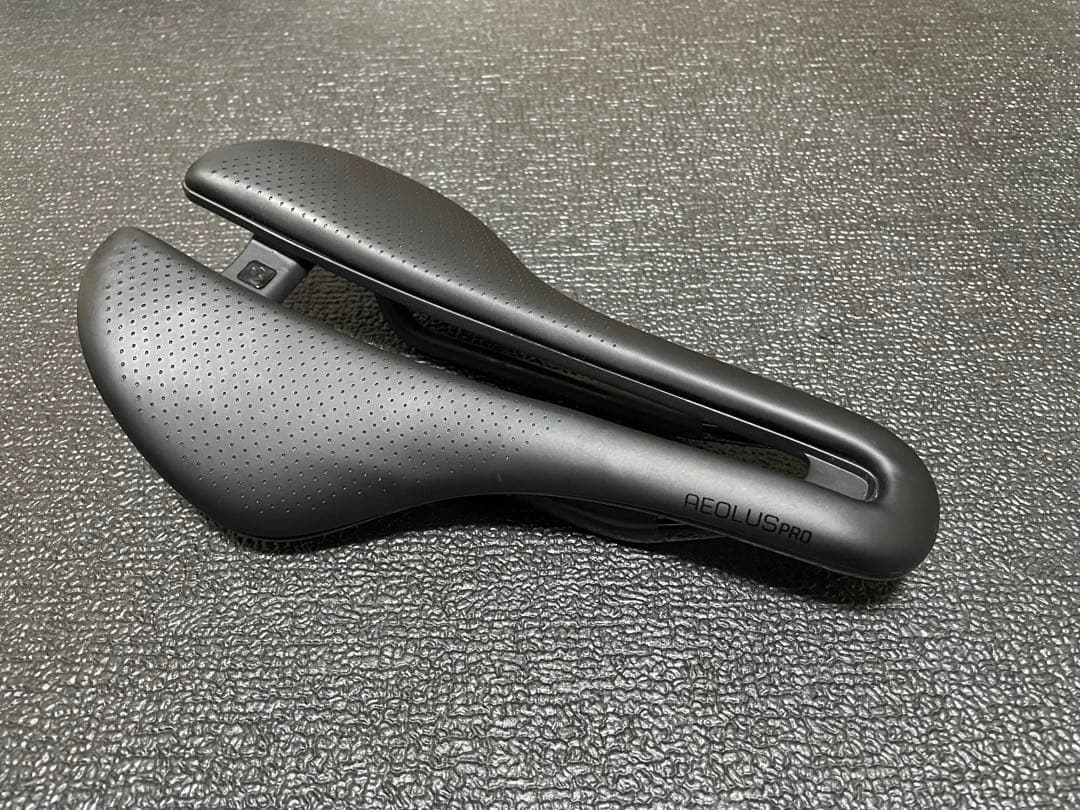 bontrager aeolus pro カーボン サドル 145mm