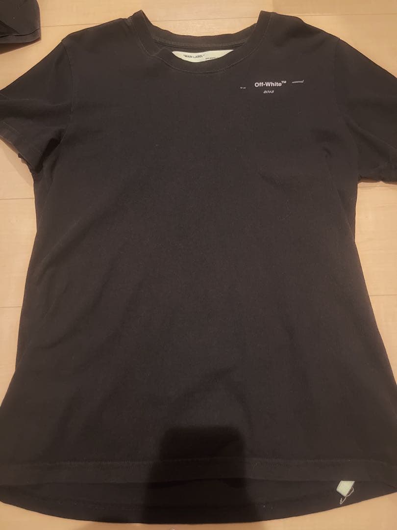 OFF-WHITE 黒 Tシャツ 植物グラフィック