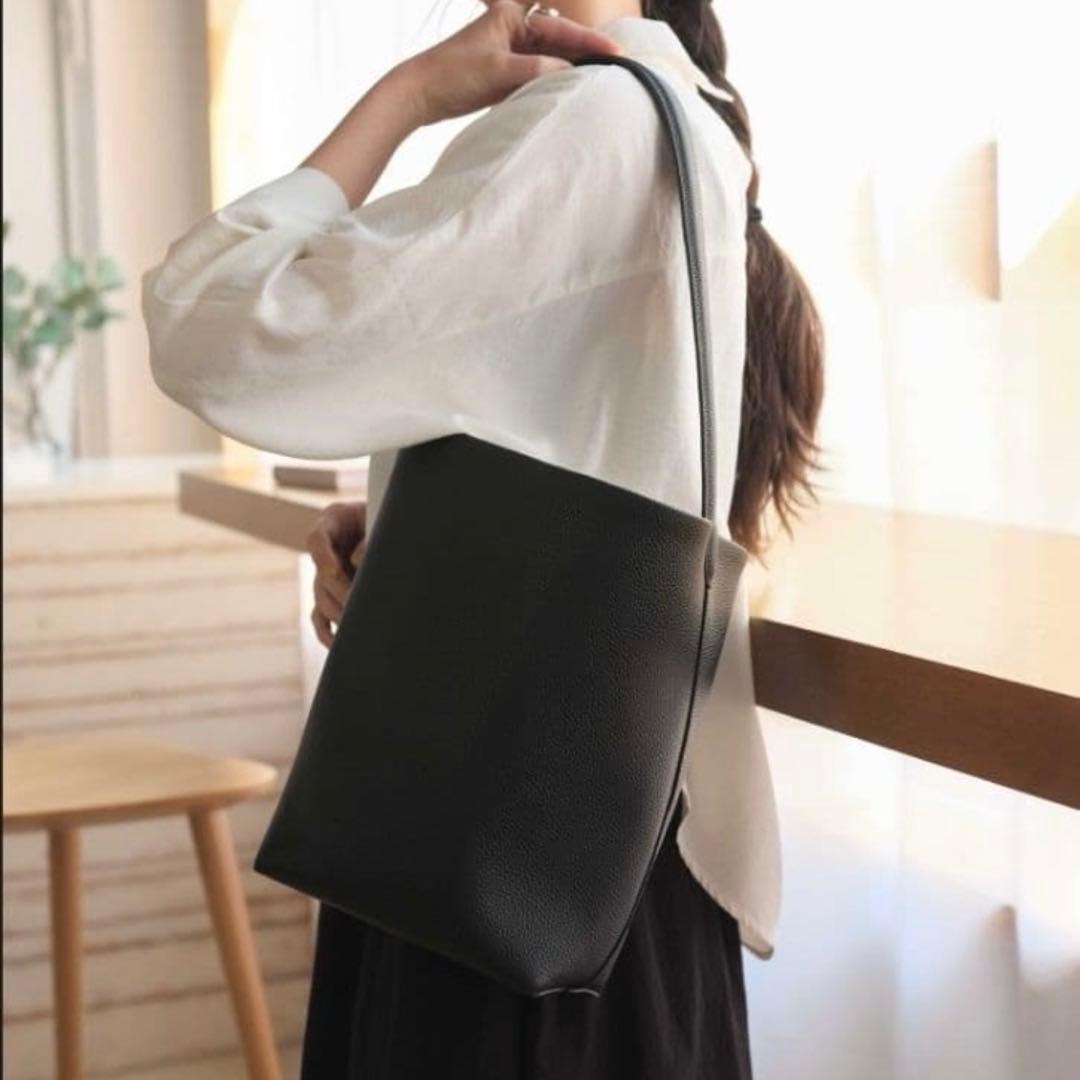 JISTORY ONE HANDLE SHOULDER BAG middle 黒
