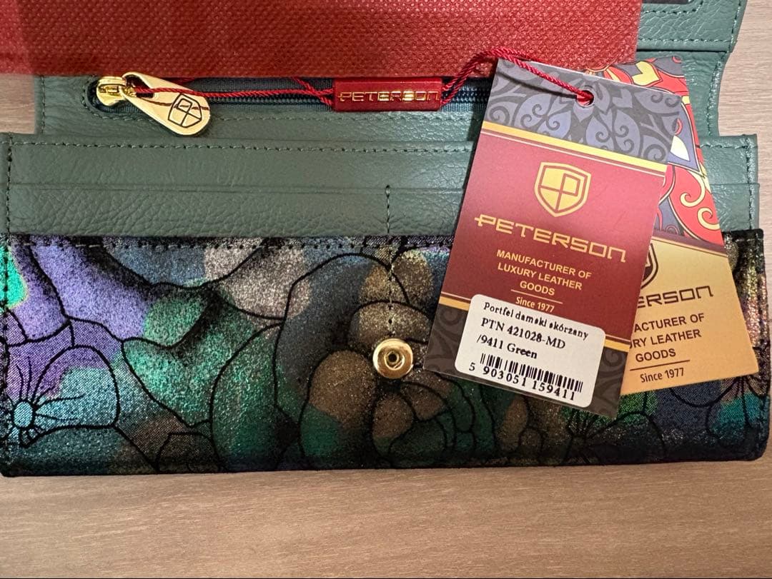 PETERSON 多色花柄 レザー長財布 箱付き　光沢　緑系　欧州　ピーターソン