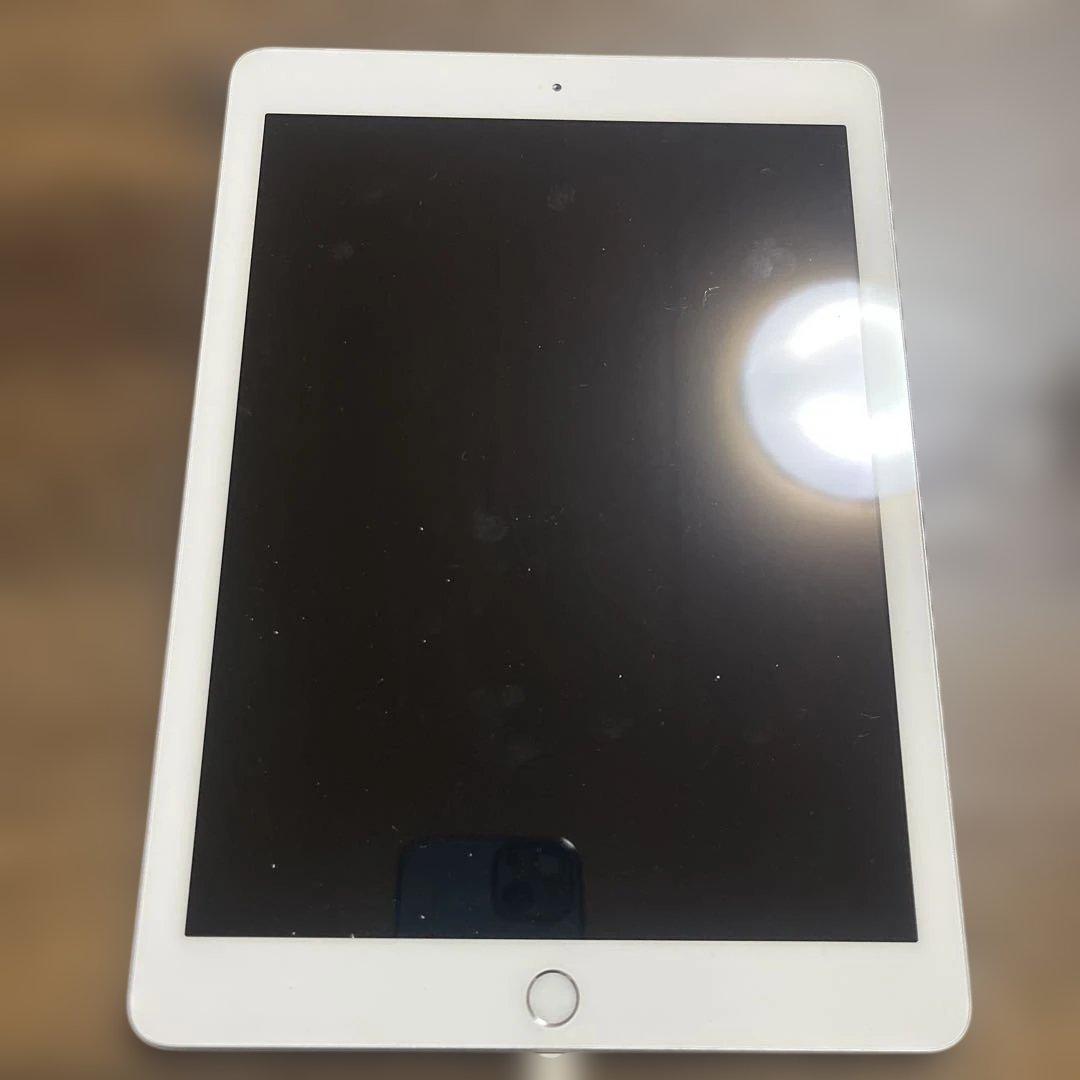 【美品】iPad 第6世代 Wi-Fi 32GB 箱付き