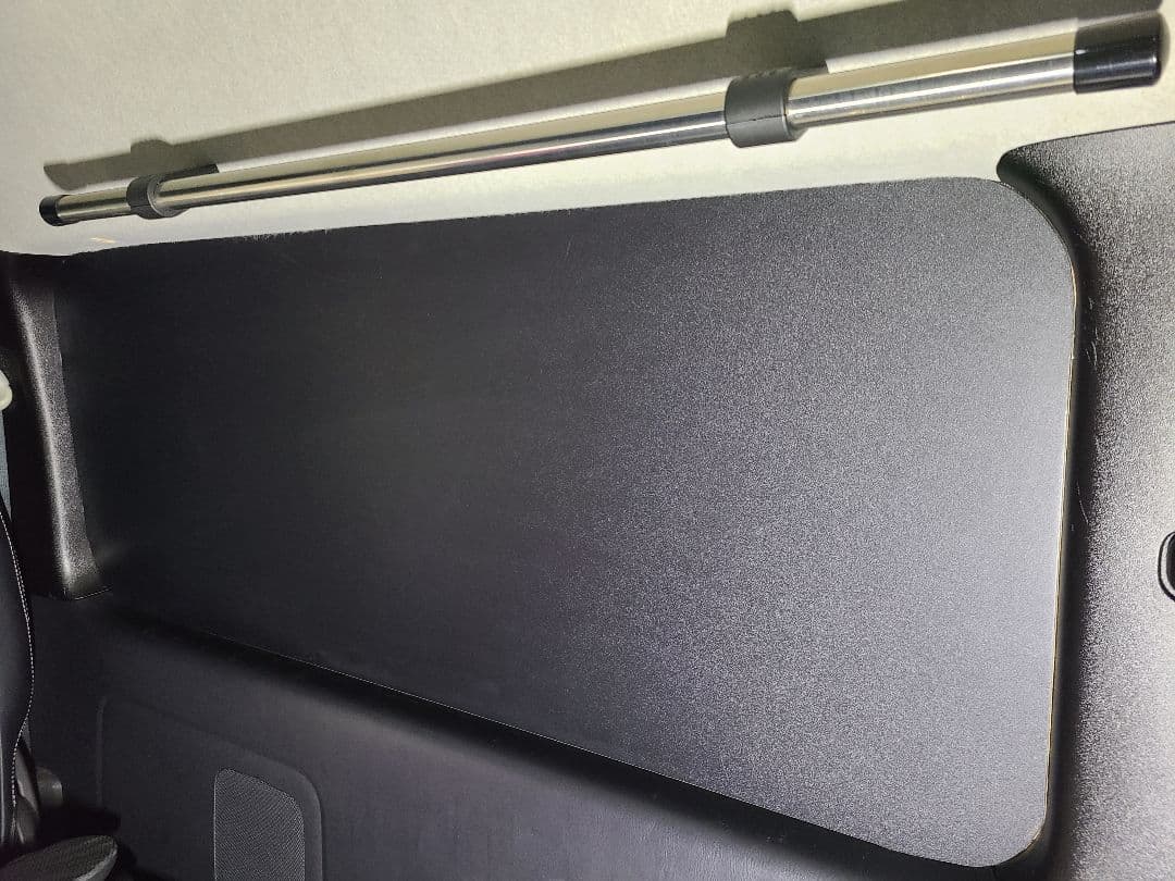 200系ハイエース窓埋めパネル防音断熱９㎜合板仕様 標準 ワイド共通左右１セット