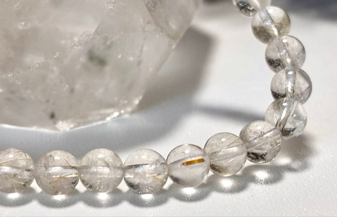 感謝特価　究極品質　超希少幻の銘石　幻の山梨乙女鉱山産ゴールドルチルクォーツ