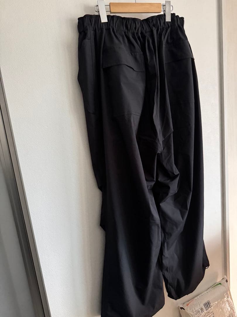 新品！S.F.C PARACHUTE PANTS