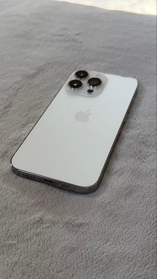 Apple iPhone 13 Pro シルバー