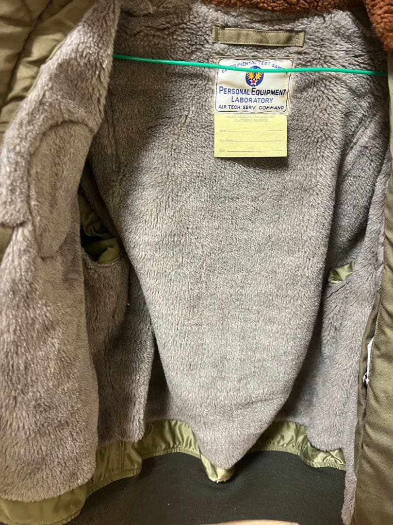 新*生様 バズリクソンズ　フライトジャケット　B-15B 40