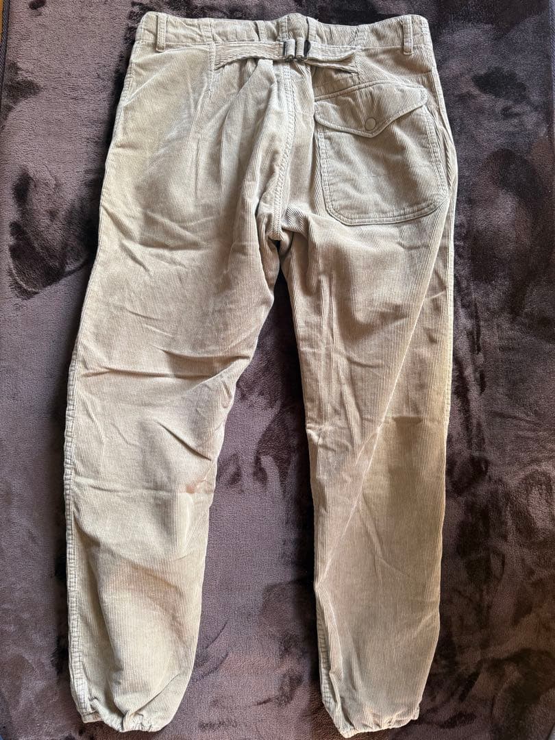 エンジニアードガーメンツ　コーデュロイパンツ