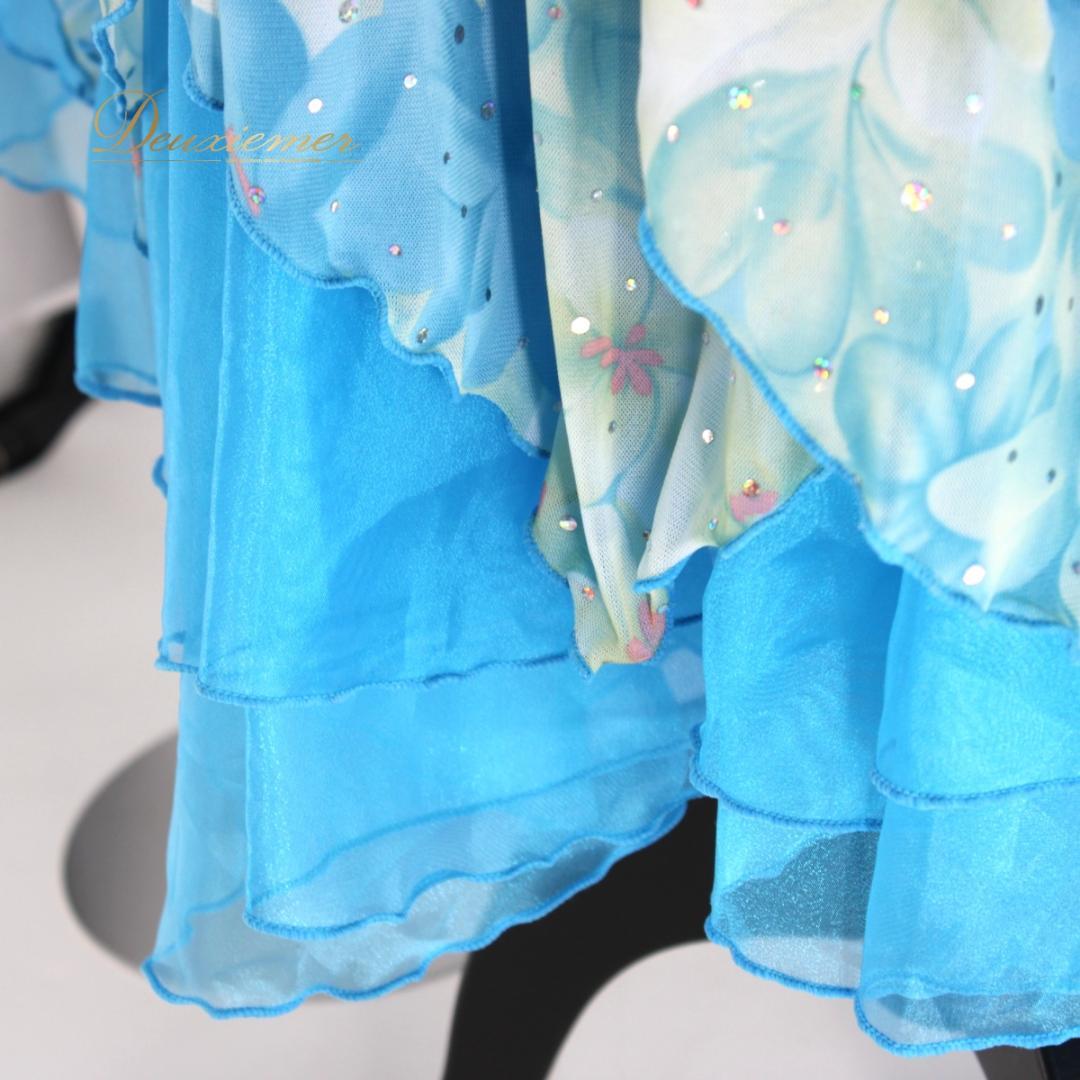 【美品 社交ダンス衣装】ワンピース ドレス 水色 ライトブルー チョーカー 長袖